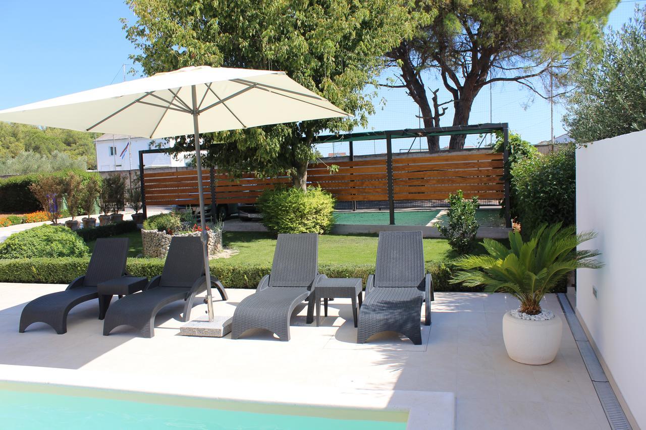 Apartments Saric Biograd Na Moru Exterior foto