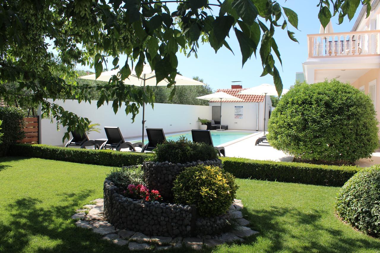 Apartments Saric Biograd Na Moru Exterior foto